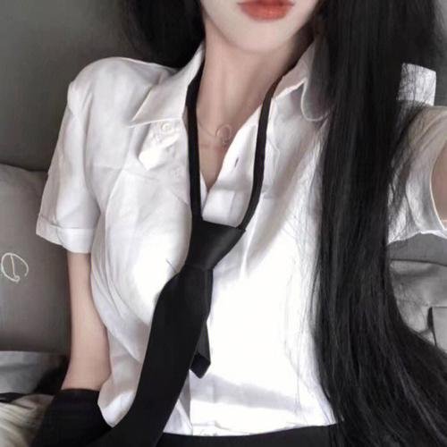 关于艾玛